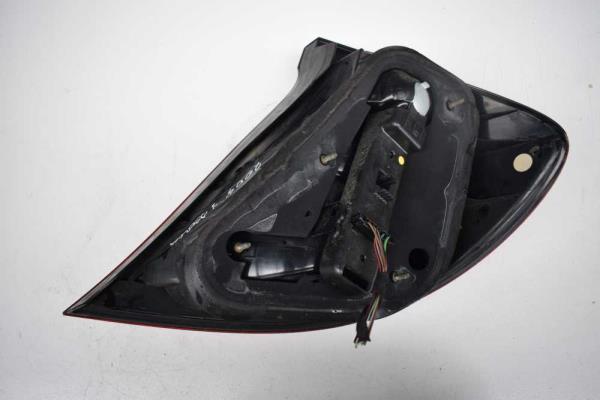 FEU ARRIERE GAUCHE MERCEDES - Vue 2